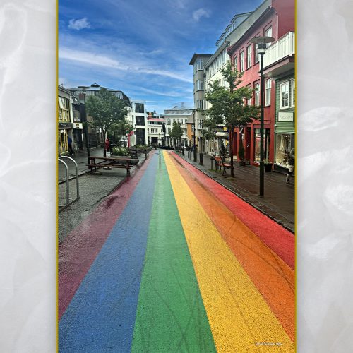 Rainbow İzlanda